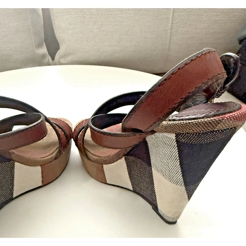 Burberry Brit Canvas Nova Check Warlow 125MM  Woman Wedge Sandals US 7